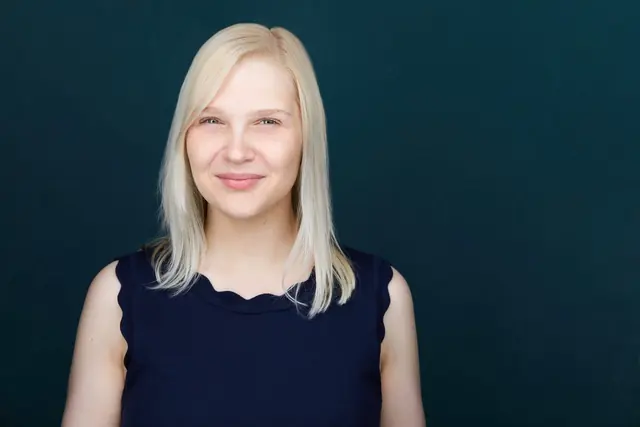 Erin Hutchison, actor headshot, Edmonton