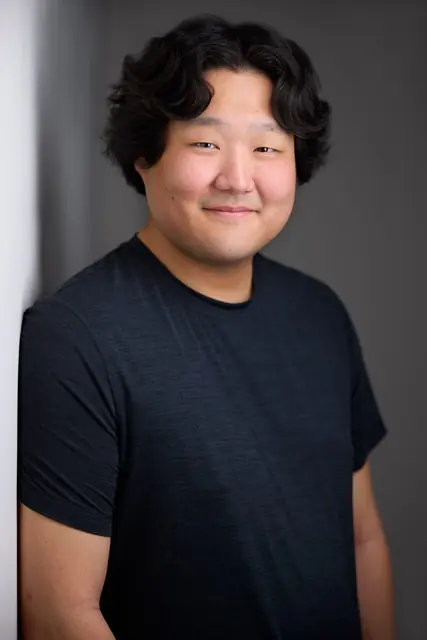 Gunho Kwak, actor headshot, Edmonton