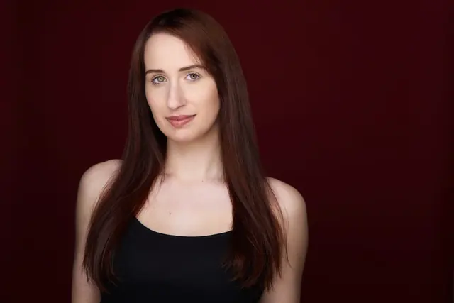 Nikki Nash, actor headshot, Edmonton