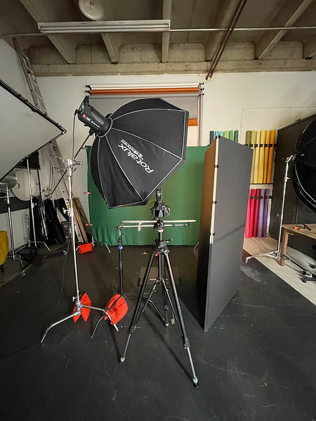Front view of the lighting setup
