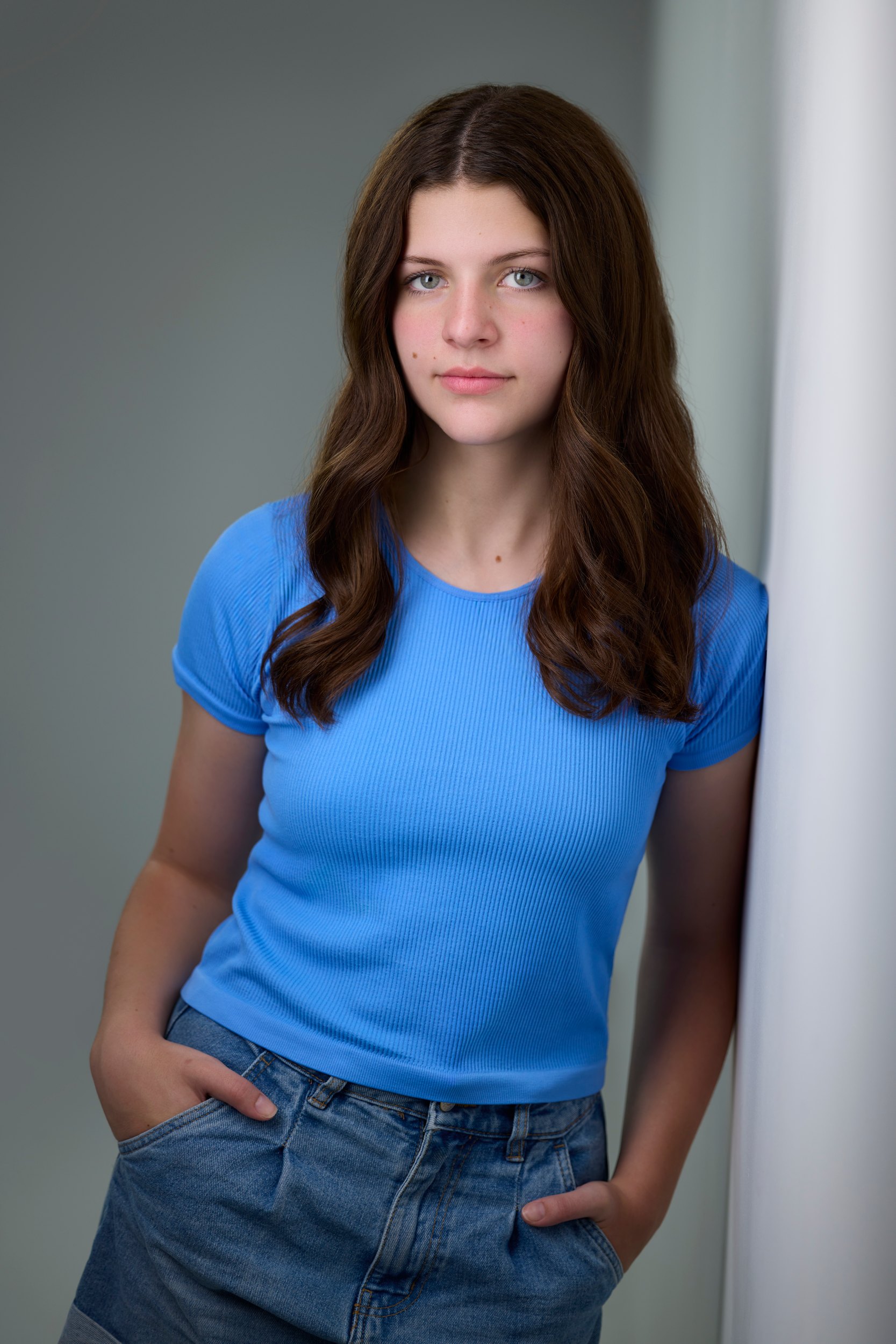 The same session, a blue tee and jeans